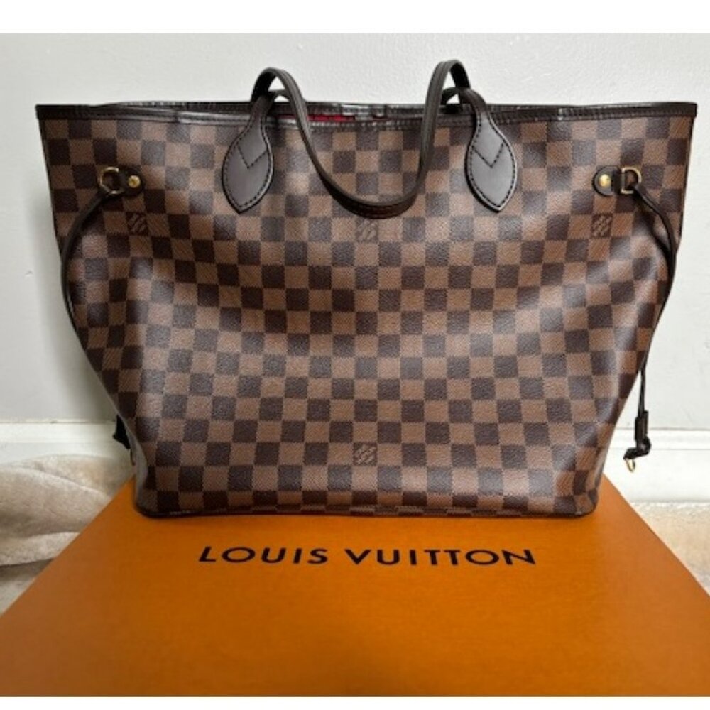 Louis Vuitton Neverfull MM Damier Ebene with Cerise interior - Picture 4 of 16